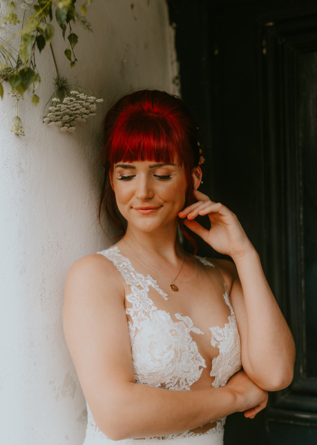 Natural bridal look with nude lip and shimmering eyeshadow inspired by summer light